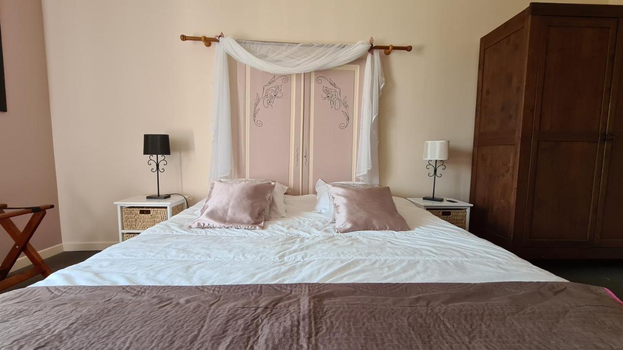 Alysa Hotel Parthenay Luaran gambar